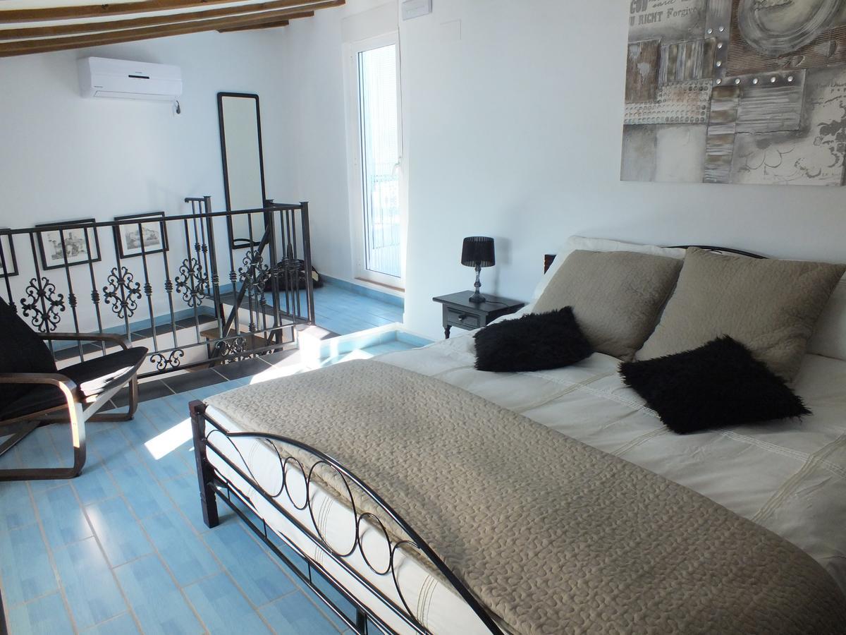 Kayenne Holiday Rentals Iznájar Esterno foto